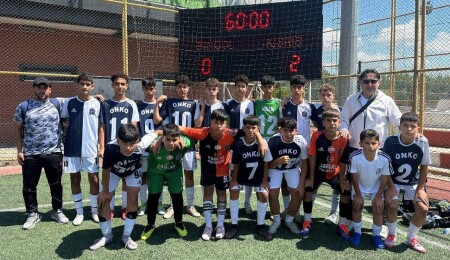 Osman Nejat Konuk Ortaokulu Futbol Takımı’ndan Türkiye’de büyük başarı