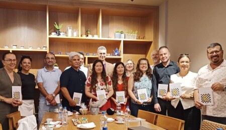 KKTC'nin ilk e-kitabı Düşünce Nüansı Cilt 1 yayımlandı