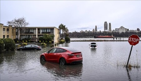 ABD'nin New Jersey eyaletinde aşırı yağış ve fırtına en az 3 kişinin ölümüne neden oldu