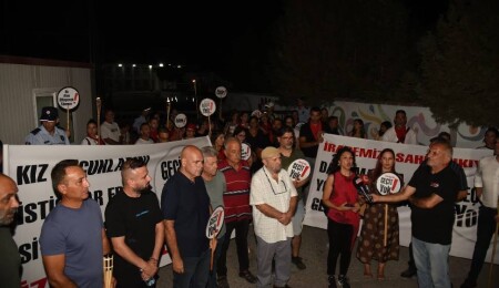 KTOEÖS’ten Atatürk Meslek Lisesi öğretmenlerine destek yürüyüşü