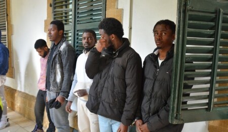 Ülkede izinsiz ikamet ettiği tespit edilen 6 kaçak ülkelerine gönderildi