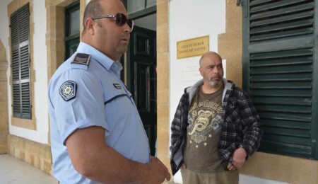 15 yıl sonra yakalandı: 2 kişiyi sahte evrakla ülkeden çıkarmaya çalışmıştı