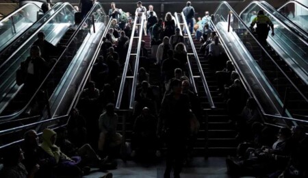 Sanchez: İspanya'nın elektrik ihtiyacının yüzde 60'ı 5 saniyede yok oldu