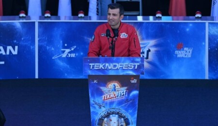 Selçuk Bayraktar: TEKNOFEST yeni bir dünyanın inşasını müjdeliyor