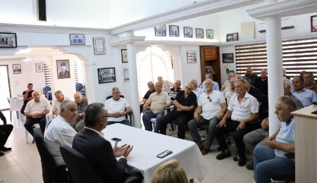 Tufan Erhürman, Emekli Polisler Derneği’ni ziyaret etti