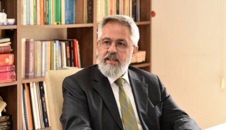 Raşit Pertev: Üslerin egemenliği bizi tehlikeye sokmamalı