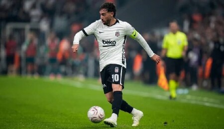 Beşiktaş'ta Orkun Kökçü'nün sağ ayak tabanında kısmi yırtık tespit edildi