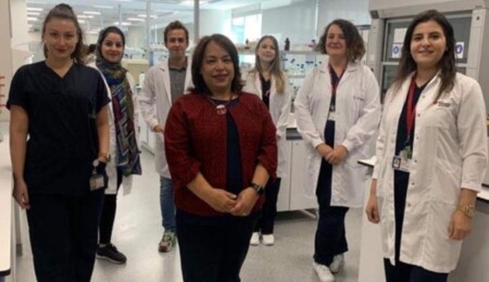 Migren hastalarının yüzünü güldürecek gelişme: Şiddetli baş ağrısı için aşı bulundu, insülin iğnesi gibi kolay kullanılıyor