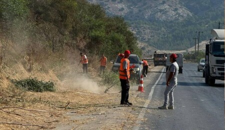 Çamlıbel-Karşıyaka yol güzergahı temizleniyor