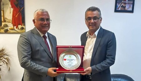 Atilla Karaca ile Hakan Balaban'dan Tufan Erhürman'a ziyaret