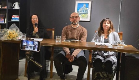 "Kıbrıs Türk Şiiri Antolojisi" tanıtıldı