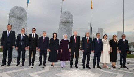 Tufan Erhürman, TDT’nin 13. Zirvesi kapsamında düzenlenen etkinliklere katıldı
