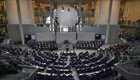 Anket: Almanların çoğunluğu, koalisyon hükümetinin yasama dönemini doldurmadan dağılacağını düşünüyor