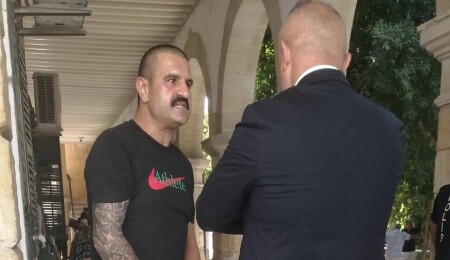 Mahkemede koğuşunun değişmesini istedi