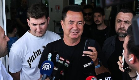 Hull City'nin sahibi Acun Ilıcalı, yeni sezon için iddialı