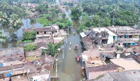 Hindistan'da sel nedeniyle hayatını kaybedenlerin sayısı 60'a yükseldi