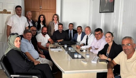 UBP, DP ve YDP Girne'de buluştu: Bugün artık bölünmenin değil, birleşmenin günü