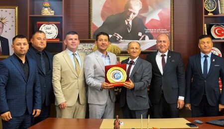 KKTC Adanalılar Dayanışma, Aktivite ve Kültür Derneği Adana’da temaslarda bulundu