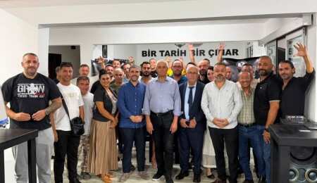 KKTC Beşiktaş Taraftarları Derneği, merhum Önder Ecesoy anısına tavla turnuvası düzenledi