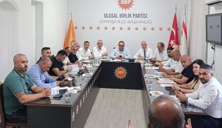 UBP'nin Lefkoşa'daki hazırlık toplantıları sürüyor: Kentimizi yeniden ayağa kaldırmaya kararlıyız