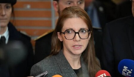 Fransa'da terör saldırısı sonrası ayrımcılıkla mücadeleden sorumlu bakanın görevden alınması çağrısı