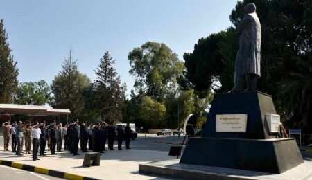 Polis Günü dolayısıyla Polis Genel Müdürü Kasım Kuni ve heyeti anıtlara çelenk koydu
