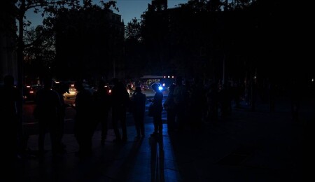 İspanya ve Portekiz'de nisanda yaşanan elektrik kesintisinin türünün "ilk örneği" olduğu belirtildi