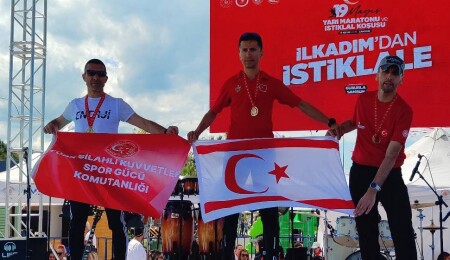 Hakan Tazegül, Samsun Yarı Maratonu’nda Türkiye birincisi oldu