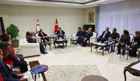 Cevdet Yılmaz, Filo Jet faciasında kayıp yakınlarıyla bir araya geldi