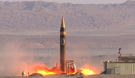 Fransa, İngiltere ve Almanya, İran’ın füze fırlatma kapasitesini imhaya yönelik "savunma eylemlerine" hazır