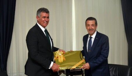 Feyzioğlu, Ertuğruloğlu’na veda ziyaretinde bulundu