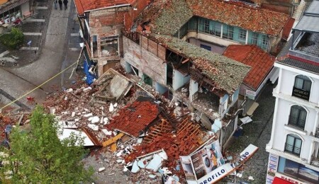 Balıkesir Sındırgı'da son durum: Hasarın boyutu gün ağarınca ortaya çıktı