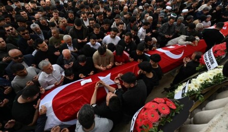 Türkiye evlatlarını uğurluyor