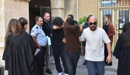 Uyuşturucu ile yakalandılar: Telefonları ve kamera görüntüleri incelenecek