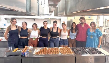 DAÜ’de sağlıklı beslenme temalı meme kanseri farkındalık etkinliği