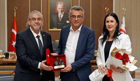 Cumhurbaşkanı Tufan Erhürman, AÖA heyetini kabul etti