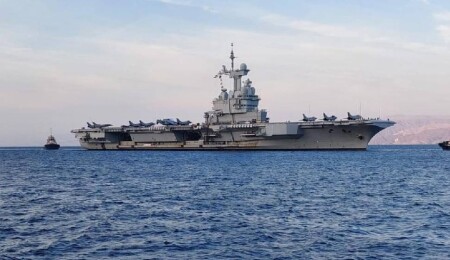 Fransa, Charles de Gaulle uçak gemisini Akdeniz'e gönderiyor