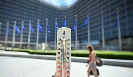 Belçika'da aşırı sıcaklık ve şiddetli fırtına nedeniyle "turuncu alarm" verildi