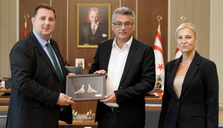 Tufan Erhürman, Makedonya Türk Hareket Partisi Genel Başkanı Enes İbrahim'i kabul etti