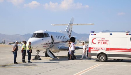 Gemi kazasından kurtarılan 8 aylık hamile Gökdaş ambulans uçakla Türkiye'ye gönderildi