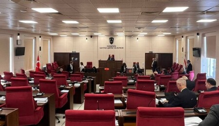 UBP Meclis Grubu toplandı: Toplantı, Başbakan Üstel'in acil çağrısıyla başladı