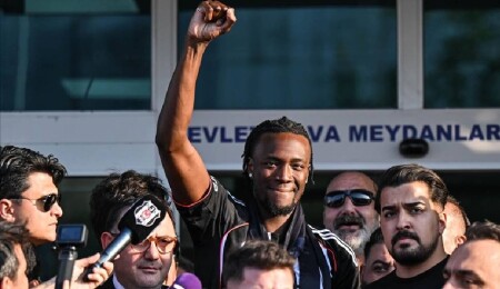 Beşiktaş, İngiliz futbolcu Tammy Abraham'ı kadrosuna kattı