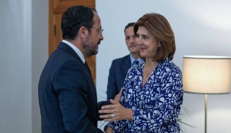 Holguin-Hristodulidis görüşmesi Rum basınında