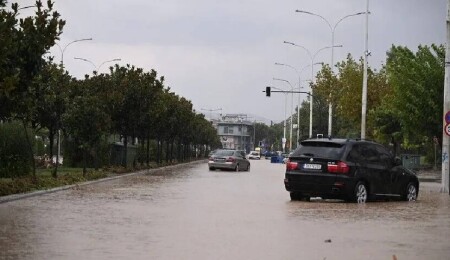 Yunanistan'da sel nedeniyle 1 kişi hayatını kaybetti, Eğriboz Adası'nda bir bölge tahliye edildi