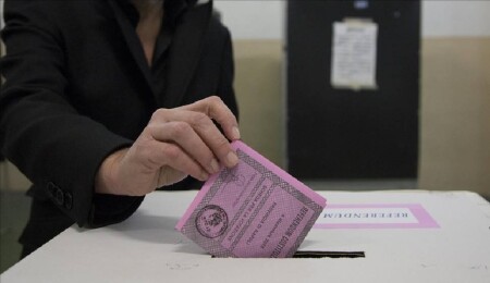 İtalya'da yargı reformuna yönelik referandumda oy kullanma işlemi başladı
