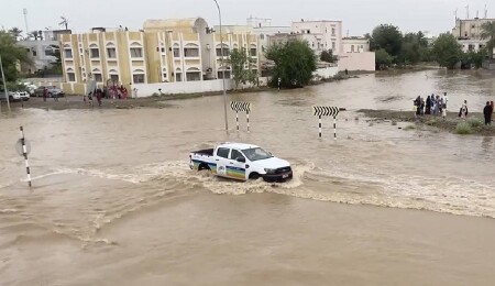 Umman'da yaşanan sel felaketinde son 3 günde 8 kişi hayatını kaybetti