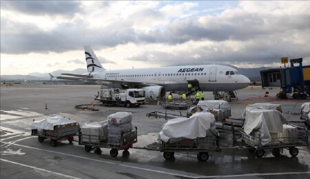 Yunanistan, depremzedelere insani yardım göndermeyi sürdürüyor