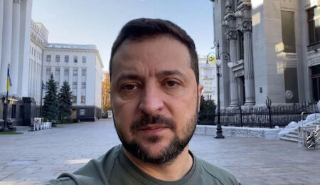 Zelenskiy, Ukrayna'nın üç yıllık direnişini gurur verici olarak niteledi