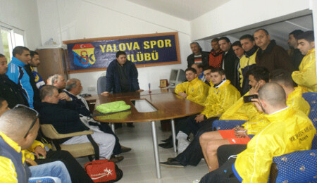 Telsim ikinci lig ekibi  Yalova 1 , Londra Yalova 2