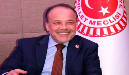 AK Partili Yavuz’dan Akıncı’ya: “Sen yat kalk Türkiye’ye dua et” 